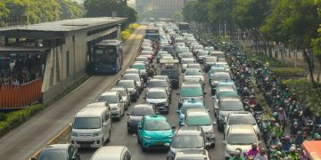 Jakarta Bukan Cuma Macet, Kenapa Anak Muda Capek Duluan?