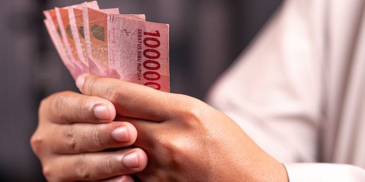 Gaji Rp 8 Juta Masih Dianggap Miskin? Ini Alasan Pemerintah Masukkan ke Kategori MBR