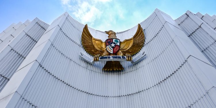 Gus Lilur Usul Mahfud dan Busyro Masuk Kabinet, Sentil Krisis Kepercayaan Penegak Hukum