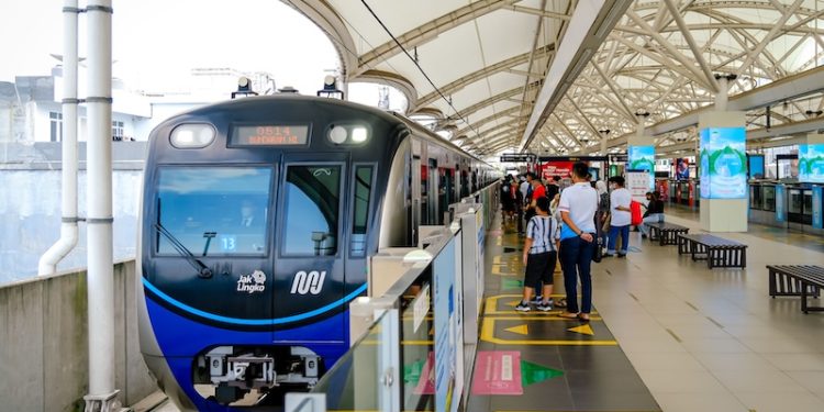 Ongkos Bergerak di Jakarta: Saat Biaya Transportasi Diam-diam Menggerus Dompet Warga
