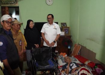 Kursi Roda dan Walker Hasil Reses Direalisasikan, Yusuf: Jangan Bikin Warga Menunggu
