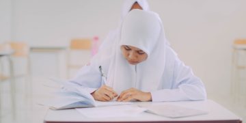 Anggaran Pendidikan Naik Rp100 Triliun, Gaji Guru Justru Belum Masuk Rencana