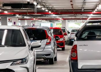 Jakarta Punya Parkir di Mana-mana. Kenapa Uangnya Tak Banyak Masuk Kas Daerah?