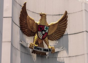 Kiki Syahnakri: Pencalonan Gibran Disebut Penerobosan Kekuasaan, Hukum Jadi Taruhan