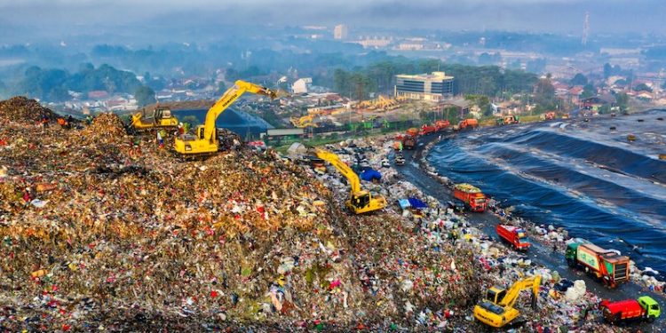 Jakarta Tak Bisa Lagi Mengubur Masalahnya, saatnya Revolusi Sampah Dimulai dari Rumah