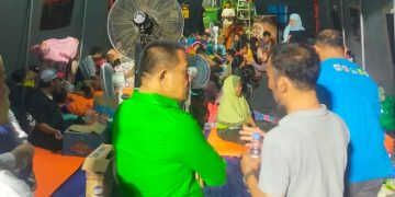 Anggota DPRD DKI Jakarta Fraksi PKB H. Sutikno Tinjau Korban Kebakaran Kebayoran Lama
