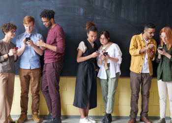 Gen Z Ditolak Perusahaan Bukan karena Tak Pintar, tapi Karena Satu Hal Ini